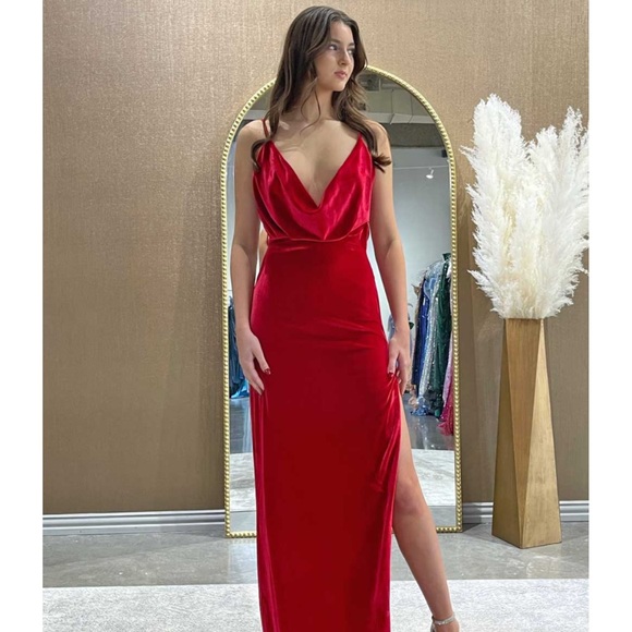 ❄️Like New Mia Belle Couture 💙BLUE💙velvet maxi size small - Picture 2 of 3